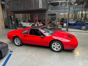 Bild 4/22 von Ferrari 328 GTS (1987)