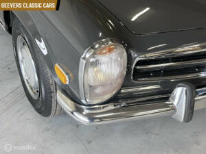 Image 23/40 de Mercedes-Benz 280 SL (1970)