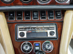 Image 31/50 of Jensen Interceptor MK III (1976)