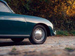 Image 30/80 of Porsche 356 A 1600 (1958)