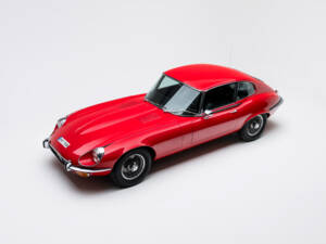Image 4/5 of Jaguar E-Type V12 (2+2) (1973)