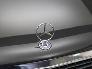 Imagen 29/35 de Mercedes-Benz 300 SEL (1991)