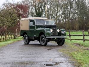 Image 14/27 of Land Rover 88 (1957)