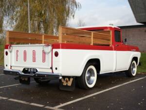 Image 2/7 of Ford F-100 Panel Van (1960)