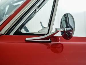 Bild 35/50 von Chevrolet Corvair Monza Convertible (1966)