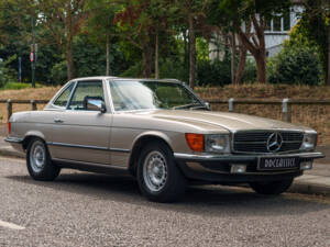 Image 2/23 of Mercedes-Benz 380 SL (1985)