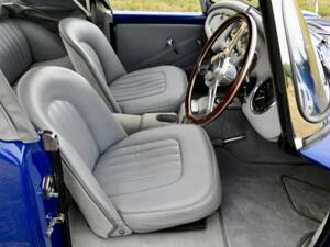 Bild 42/50 von Daimler SP 250 (1963)