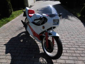 Image 5/9 of Yamaha DUMMY (1980)
