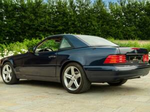 Immagine 15/50 di Mercedes-Benz SL 500 (1998)