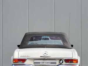 Image 37/56 de Mercedes-Benz 280 SL (1969)