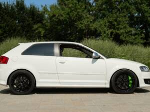 Image 5/50 of Audi S3 (2008)