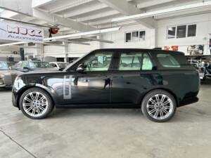 Immagine 5/42 di Land Rover Range Rover D350 (2022)