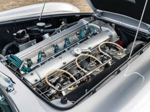 Bild 40/44 von Aston Martin DB 6 (1967)