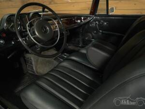 Immagine 5/6 di Mercedes-Benz 280 SE (1970)