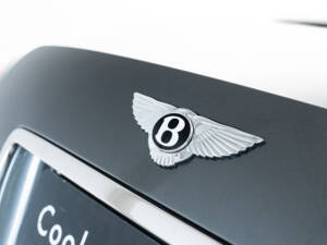 Immagine 40/45 di Bentley Azure (2007)