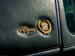 Image 37/38 de Cadillac Brougham Elegance (1988)