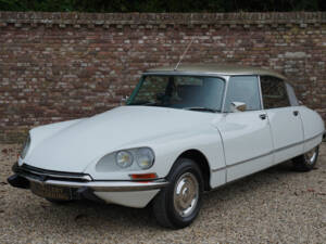 Image 1/50 de Citroën DS 21 Pallas (1971)