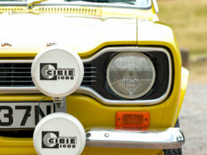 Image 8/50 de Ford Escort RS 2000 (1974)