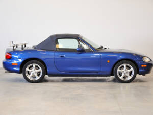 Image 47/47 of Mazda MX-5 1.8 (1999)