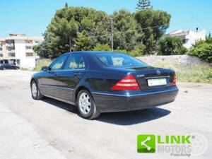 Imagen 8/10 de Mercedes-Benz S 320 (2000)