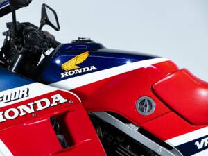 Image 28/50 of Honda DUMMY (1986)