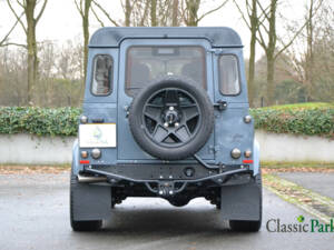 Immagine 4/50 di Land Rover Defender Tophat (2007)