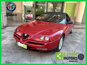 Afbeelding 1/10 van Alfa Romeo Spider 2.0 Twin Spark 16V (1995)