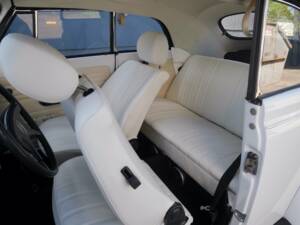 Image 16/45 de Volkswagen Coccinelle 1303 LS (1978)