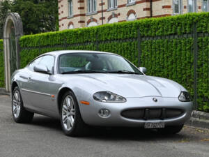 Imagen 2/32 de Jaguar XKR (2002)