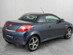 Image 47/50 of Opel Tigra TwinTop 1.4 Twinport (2006)