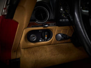 Image 51/89 of Mercedes-Benz 560 SL (1986)