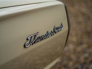 Image 7/8 of Ford Thunderbird (1966)