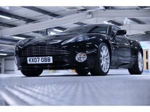 Afbeelding 33/50 van Aston Martin V12 Vanquish S Ultimate Edition (2007)