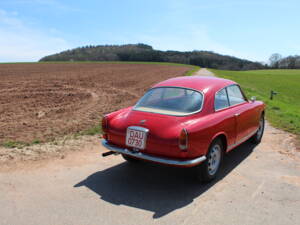 Image 5/23 of Alfa Romeo Giulietta Sprint 1300 (1964)