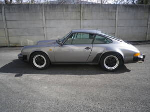 Bild 18/20 von Porsche 911 Carrera 3.2 (1986)