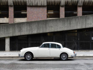 Image 28/43 de Jaguar Mk II 3.4 (1966)