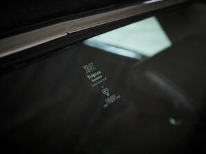 Image 33/99 of Rolls-Royce Corniche I (1979)