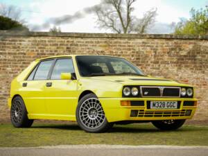 Image 1/50 of Lancia Delta HF Integrale Evoluzione II (1994)