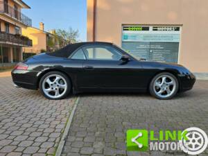 Bild 8/10 von Porsche 911 Carrera 4 (2000)