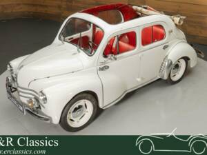 Immagine 1/19 di Renault 4 CV Decapotable (1952)