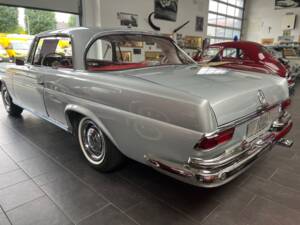 Bild 26/44 von Mercedes-Benz 250 SE (1967)