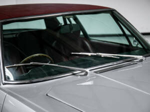 Image 25/29 of Jensen Interceptor MK III (1973)