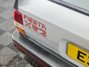 Image 50/50 de Ford Fiesta XR2 (1987)