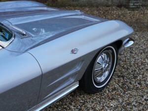 Image 35/50 of Chevrolet Corvette Sting Ray Convertible (1964)