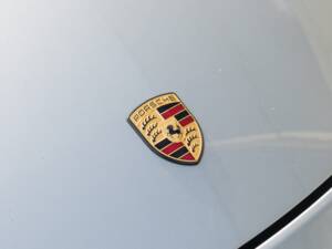 Image 14/41 of Porsche 911 Carrera (2004)