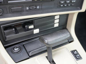 Bild 39/50 von BMW M 635 CSi (1988)