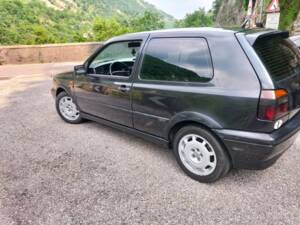 Image 4/6 de Volkswagen Golf III GTI 2.0 (1993)