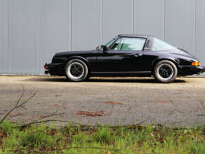 Bild 31/67 von Porsche 911 2.7 S (1977)