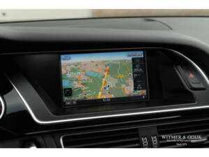Image 27/32 of Audi RS4 Avant (2014)