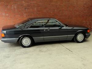 Image 4/79 of Mercedes-Benz 560 SEC (1991)